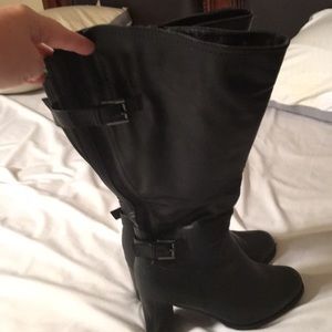 Black wide calf 8W Boots with high heel